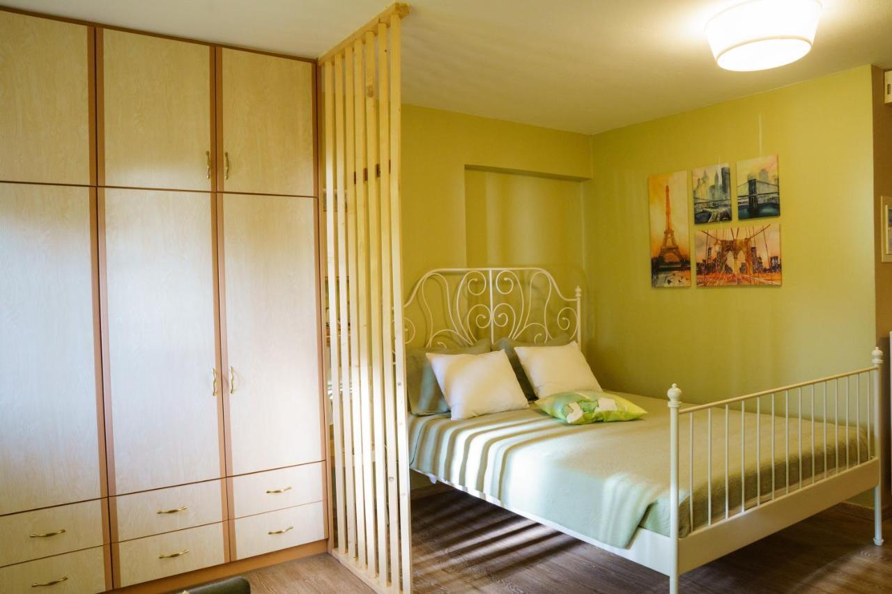 Yiannis Apartments 1 Янина Екстериор снимка