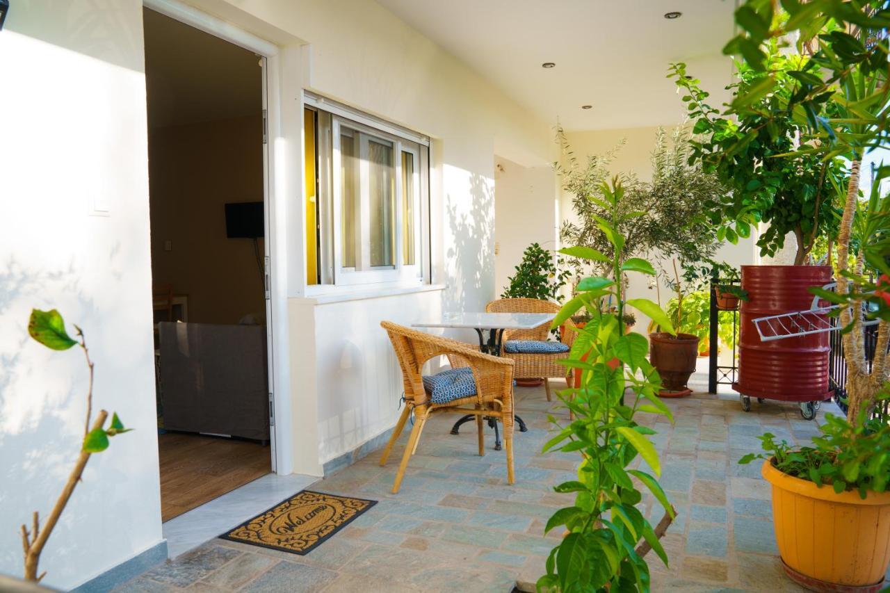 Yiannis Apartments 1 Янина Екстериор снимка