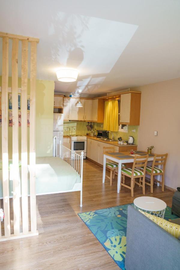 Yiannis Apartments 1 Янина Екстериор снимка