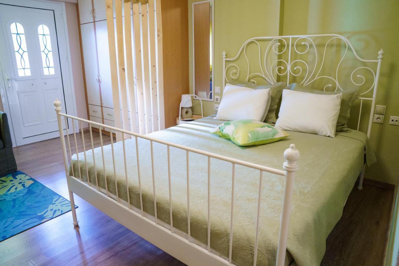 Yiannis Apartments 1 Янина Екстериор снимка