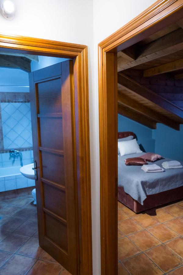 Yiannis Apartments 1 Янина Екстериор снимка